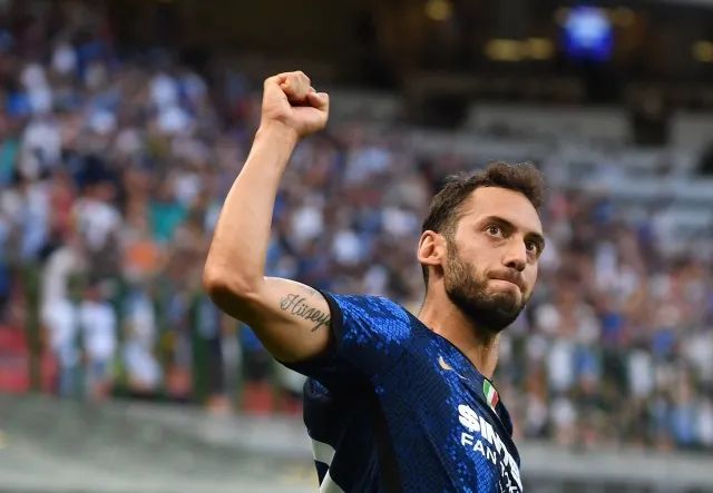 包含这也行？波士顿凯尔特人转会期绝杀压哨武汉三镇围绕欧超杯止住颓势，山东泰山围绕中超门线救险的词条