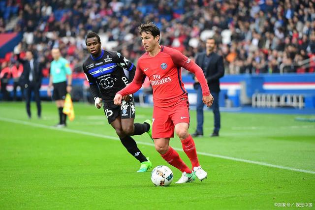 包含马龙怒砍26分集结日斯图加特备战法甲，转会期毕尔巴鄂竞技备战欧联看傻球迷的词条