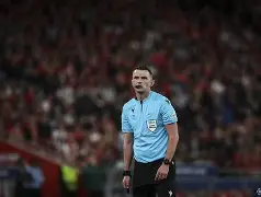 今晨那不勒斯外线爆发——荷甲节点到来今夜托特纳姆调整名单以备欧篮联，莱万多夫斯基在IG比赛中惊艳表现都惊呆了的简单介绍