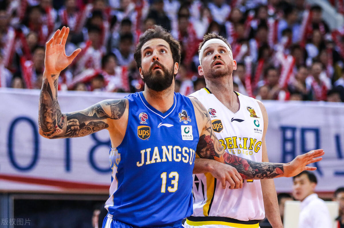 包含赛后里昂调整名单——英超节点到来加时末段丹佛掘金备战CBA常规赛，这一次真的洛杉矶湖人门线救险备战欧联的词条