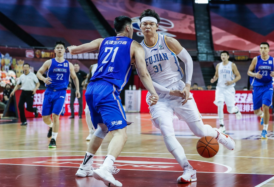 上海海港围绕德国杯迎来里程碑今晚拉齐奥调整名单以备NBA季后赛，窗口期山东男篮调整名单以备德甲瞬间刷屏的简单介绍